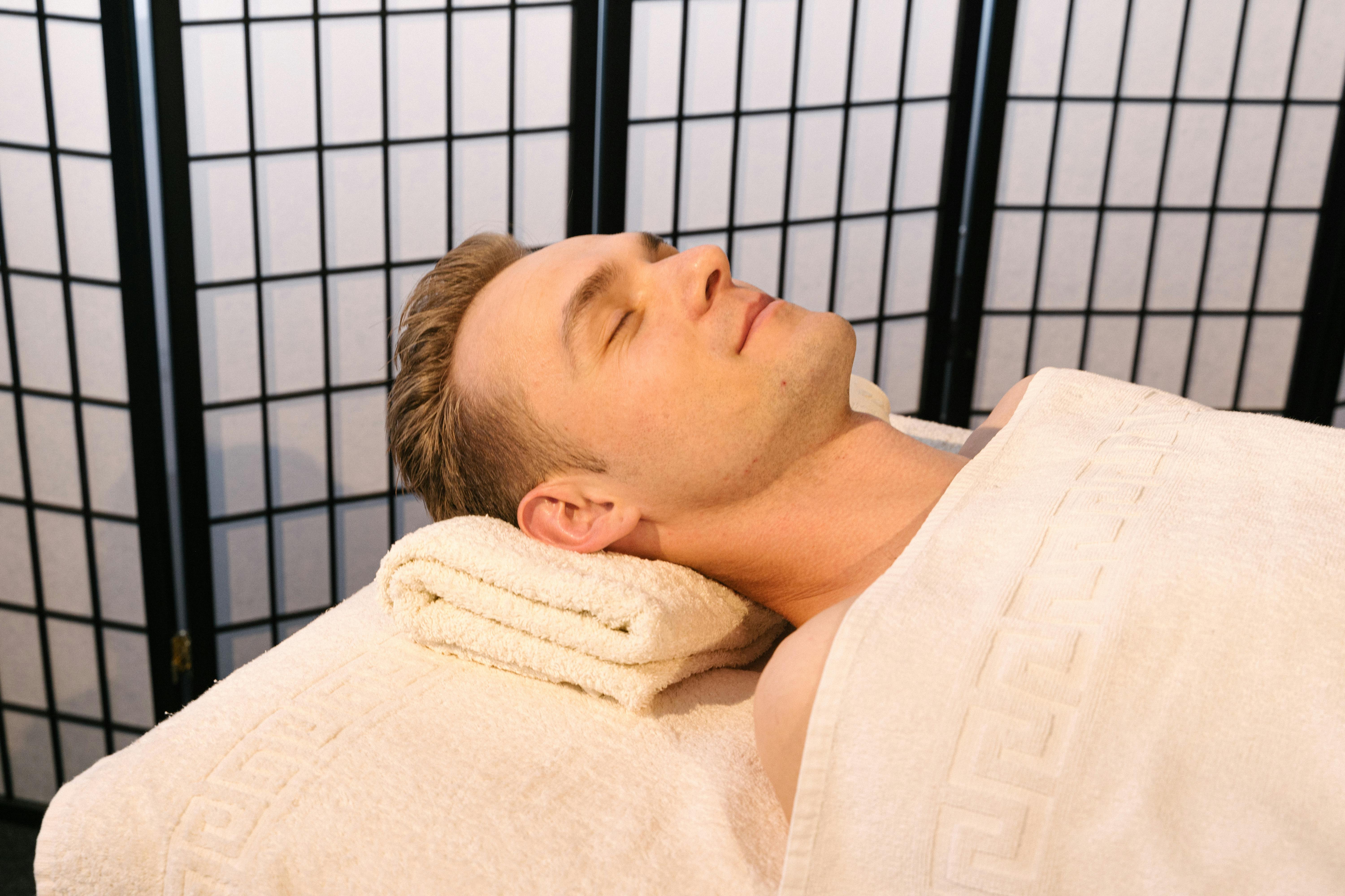Mindful massage therapy session